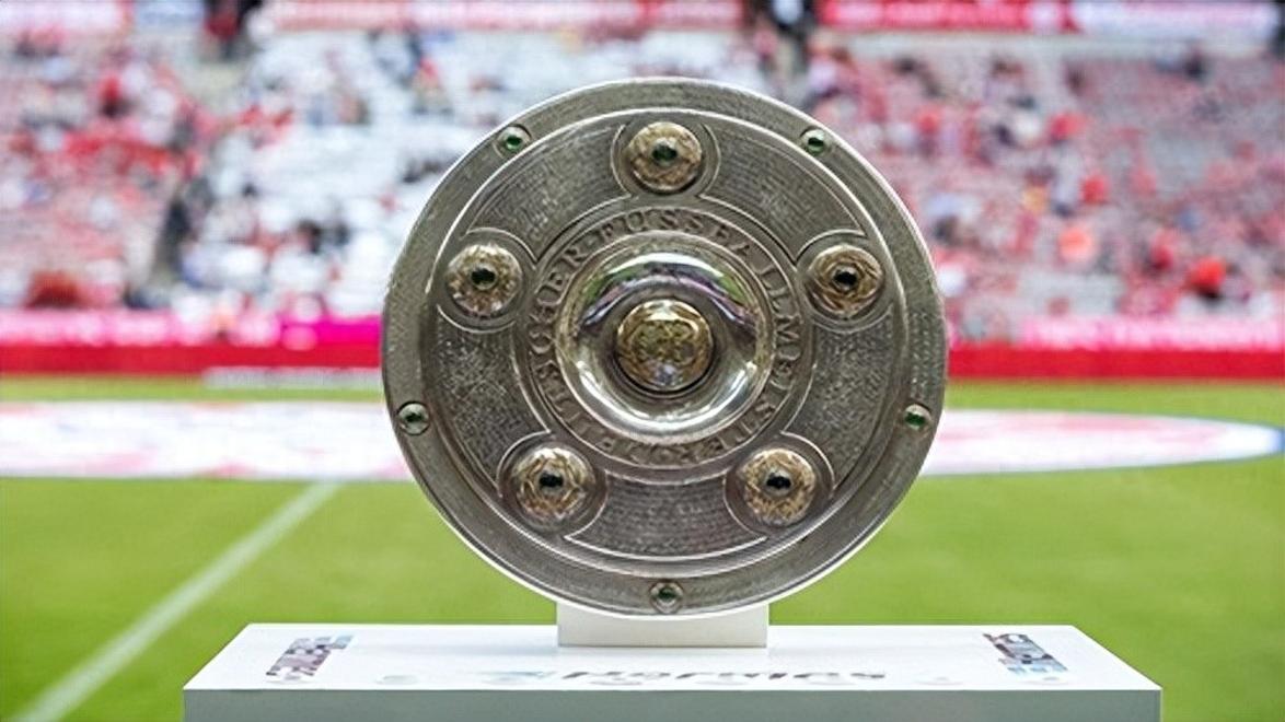  德甲斯图加特球衣 