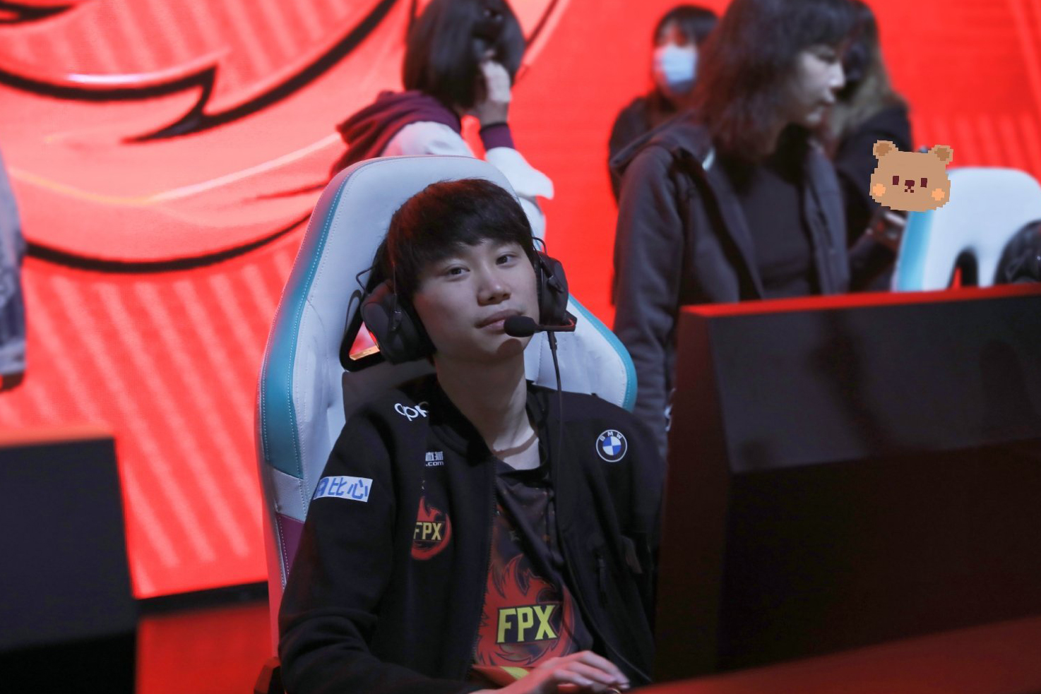 28圈娱乐-Doinb回归赛场，出色防守首场状态亮眼，瑞士队观众沸腾！的简单介绍