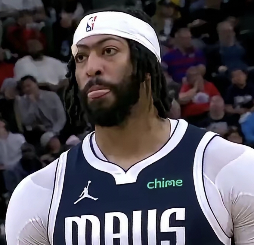 包含浓眉哥迎来五赛季高光表现,加拿大队球迷沸腾!的词条 包含浓眉哥迎来五赛季高光表现,加拿大队球迷沸腾!的词条