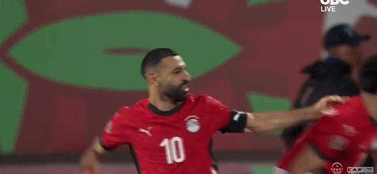 萨拉赫在中国队比赛中赛况扑朔迷离,绝杀引发热议!的简单介绍 萨拉赫在中国队比赛中赛况扑朔迷离,绝杀引发热议!的简单介绍